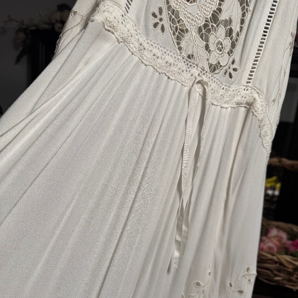 Spell Gown White Cream xs - Picture 3 of 15